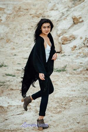 166940 - Martha Age: 32 - Ukraine