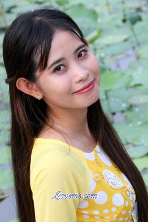 195028 - Thi Quynh Quyen Age: 30 - Vietnam