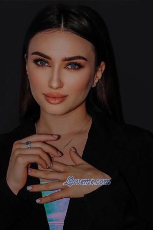 210989 - Viktoriia Age: 26 - Germany