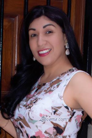 212566 - Sandra Age: 40 - Peru