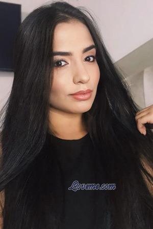 219558 - Paola Age: 33 - Colombia
