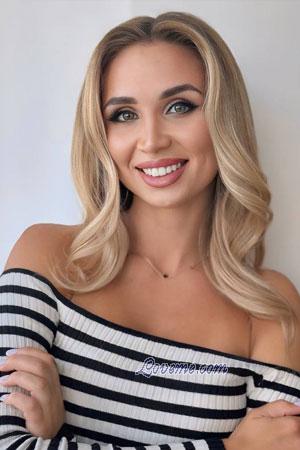 220288 - Ekaterina Age: 31 - Ukraine