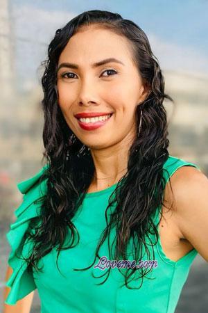 220327 - Jennifer Age: 38 - Colombia